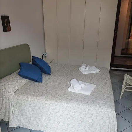 Elegante Al Centro Di Porto * イスキア島