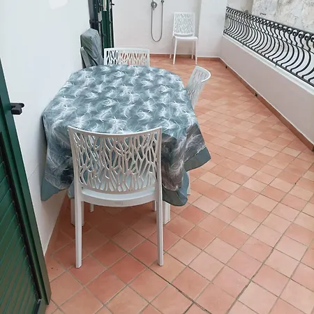 Elegante Al Centro Di Porto